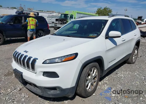 2015 Jeep Cherokee Latitude из США, поврежденный, VIN 1C4PJMCS9FW635191